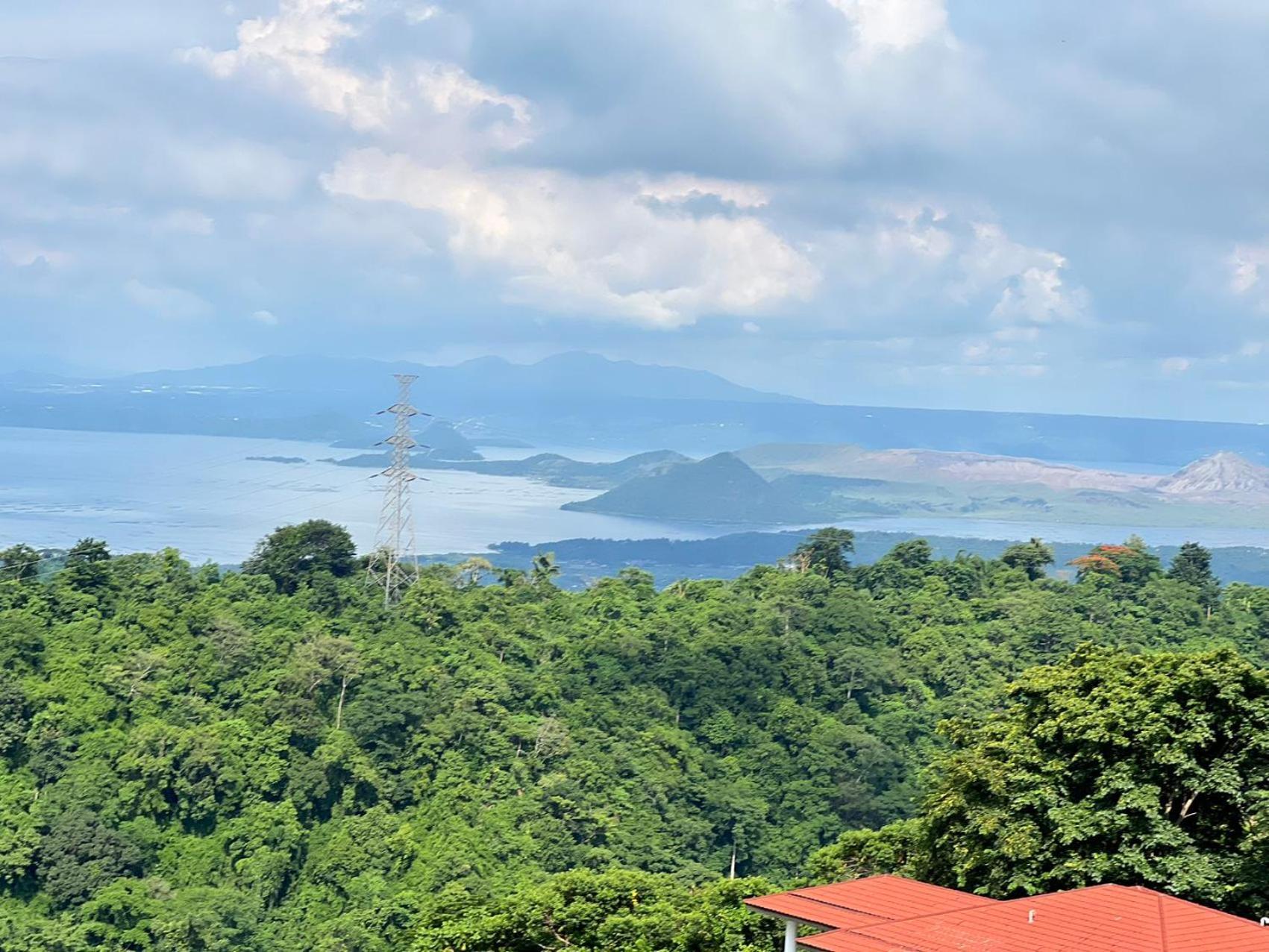 Splendido Tagagtay Taal Lake Staycation Free Parking Netflix No Free Pool Tagaytay City Exterior foto
