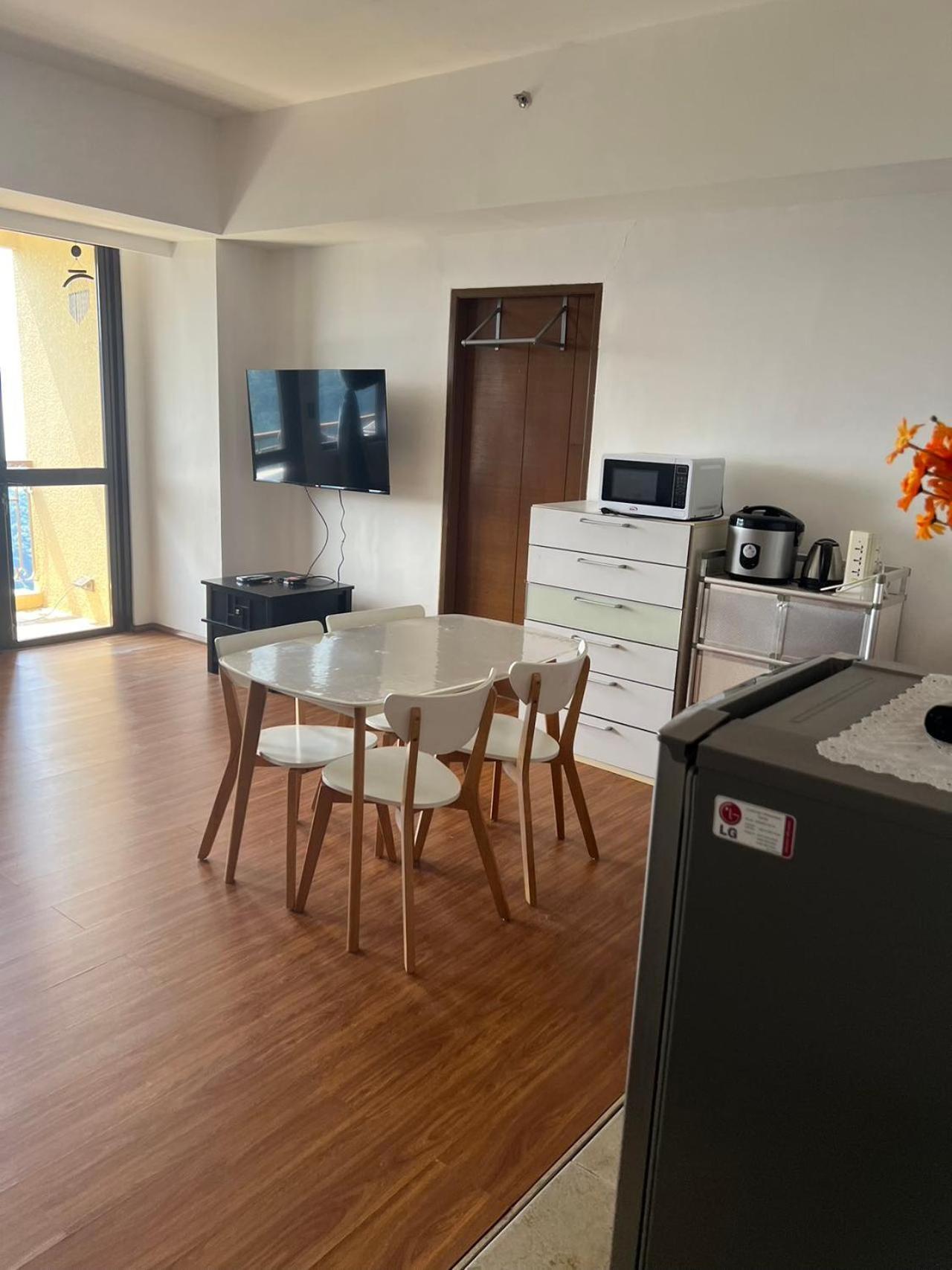 Splendido Tagagtay Taal Lake Staycation Free Parking Netflix No Free Pool Tagaytay City Exterior foto